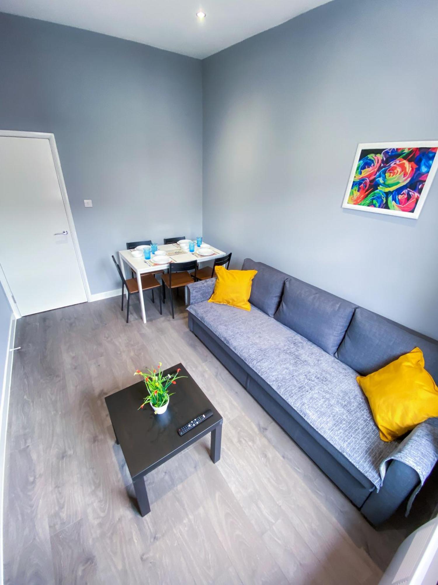 Modern 1 Bedroom Flat In Wood Green London Exterior foto
